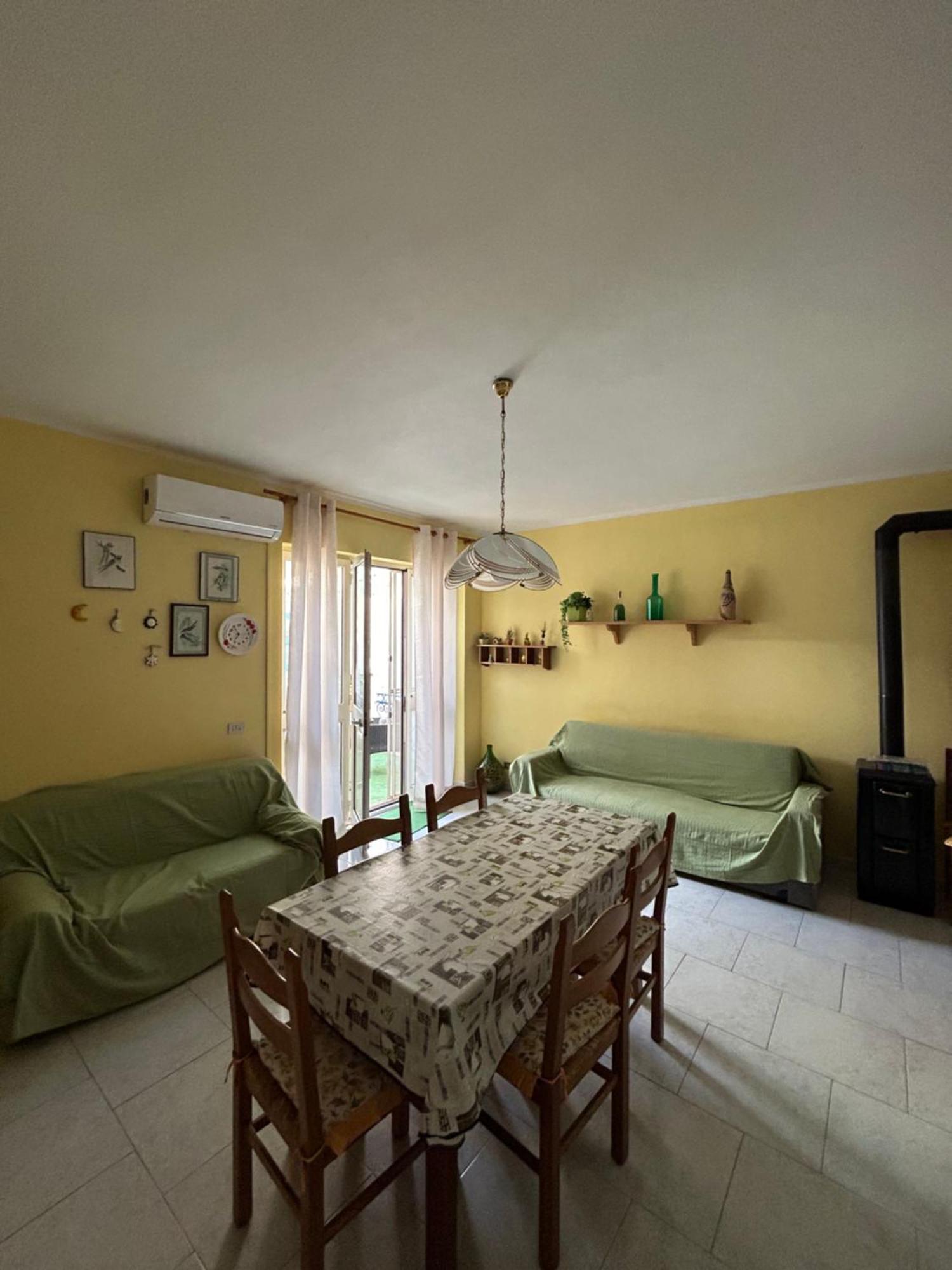 Blu Marlin Villa SantʼAntìoco Eksteriør bilde