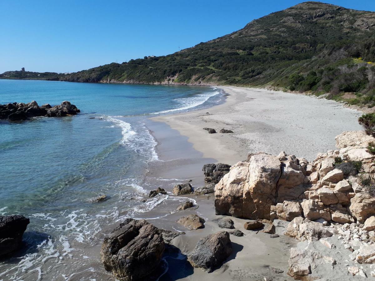 Blu Marlin Villa SantʼAntìoco Eksteriør bilde