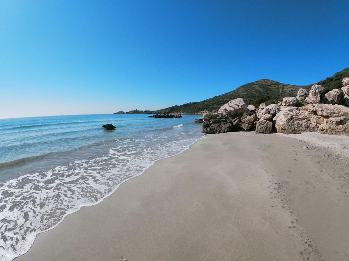 Blu Marlin Villa SantʼAntìoco Eksteriør bilde